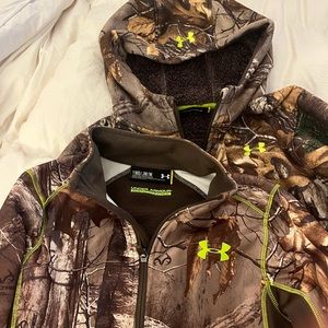 Under armor light jackets